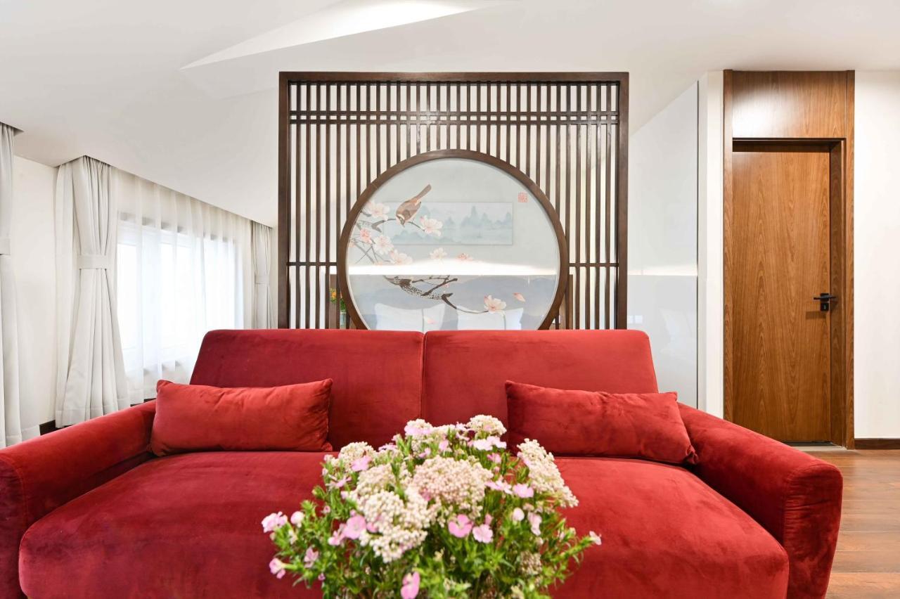 Hotel Xingshe Alley Courtyard Wangfujing Forbidden Branch - Breakfast Included & Speaking Reception & Free Wifi And Laundry & Hutong Culture & Cat-keeping & Flower-growing Terrace & One Day Tour Service & Free Coffee Beijing